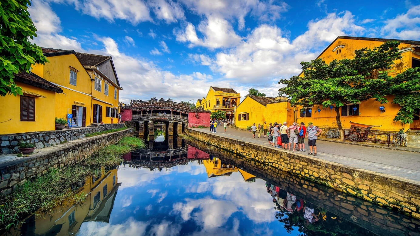 Vdl10: Hanoi - Ha Long - Sapa - Hoi An - Ho Chi Minh Tour 10D9N Vdl10: Hanoi - Ha Long - Sapa - Hoi An - Ho Chi Minh Tour 10D9N