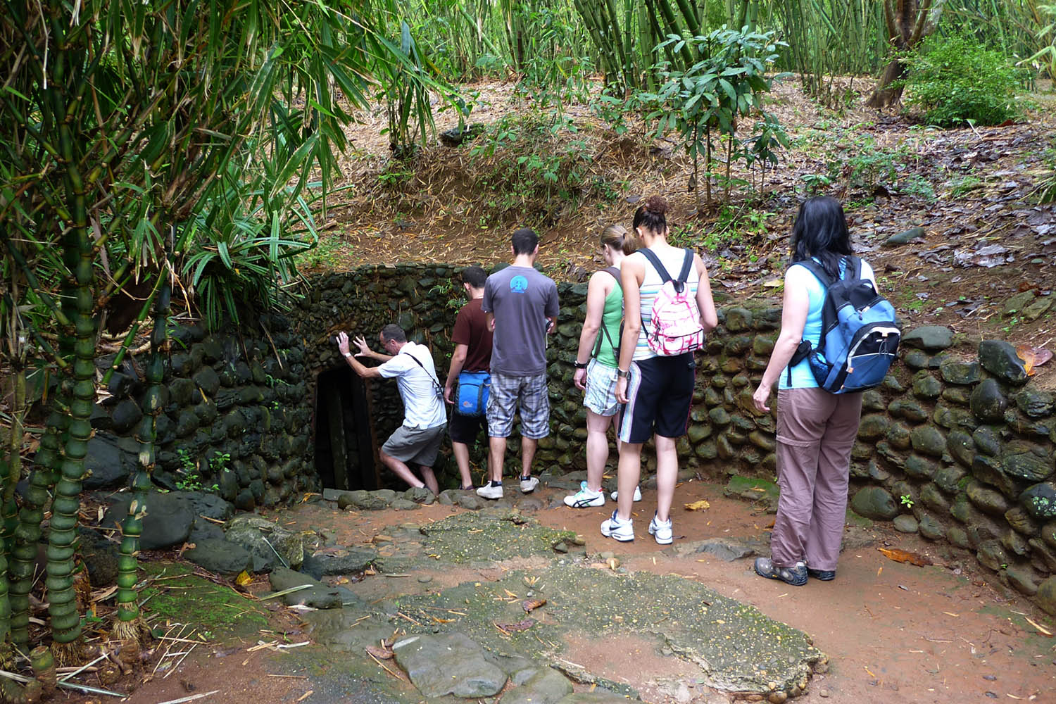 Vdl17: Ho Chi Minh - Cu Chi - Mekong Delta Tour 5D4N Vdl17: Ho Chi Minh - Cu Chi - Mekong Delta Tour 5D4N