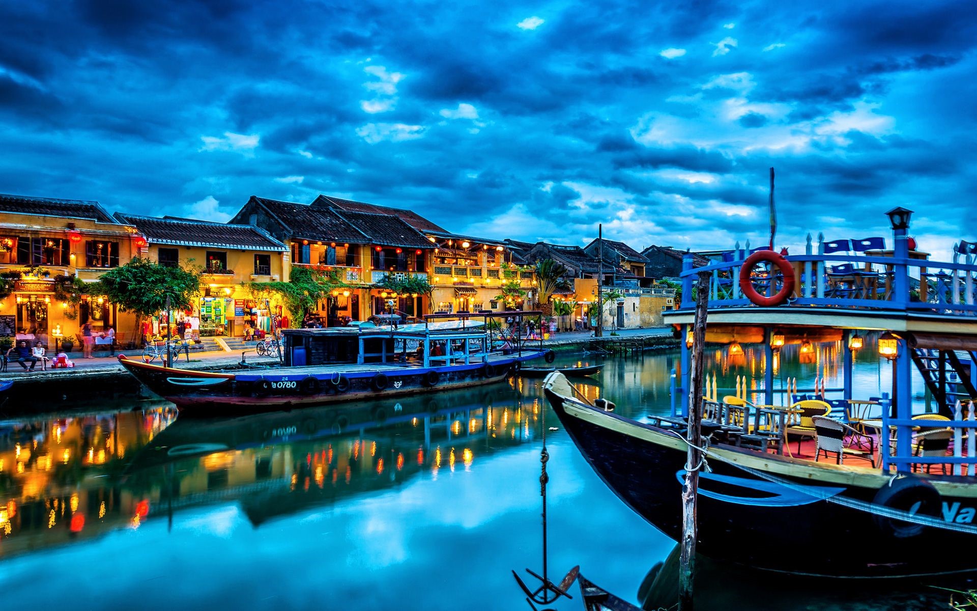 Vbg12: Ho Chi Minh - Cu Chi - Mekong Delta - Hoi An Budget Tour 6D5N Vbg12: Ho Chi Minh - Cu Chi - Mekong Delta - Hoi An Budget Tour 6D5N