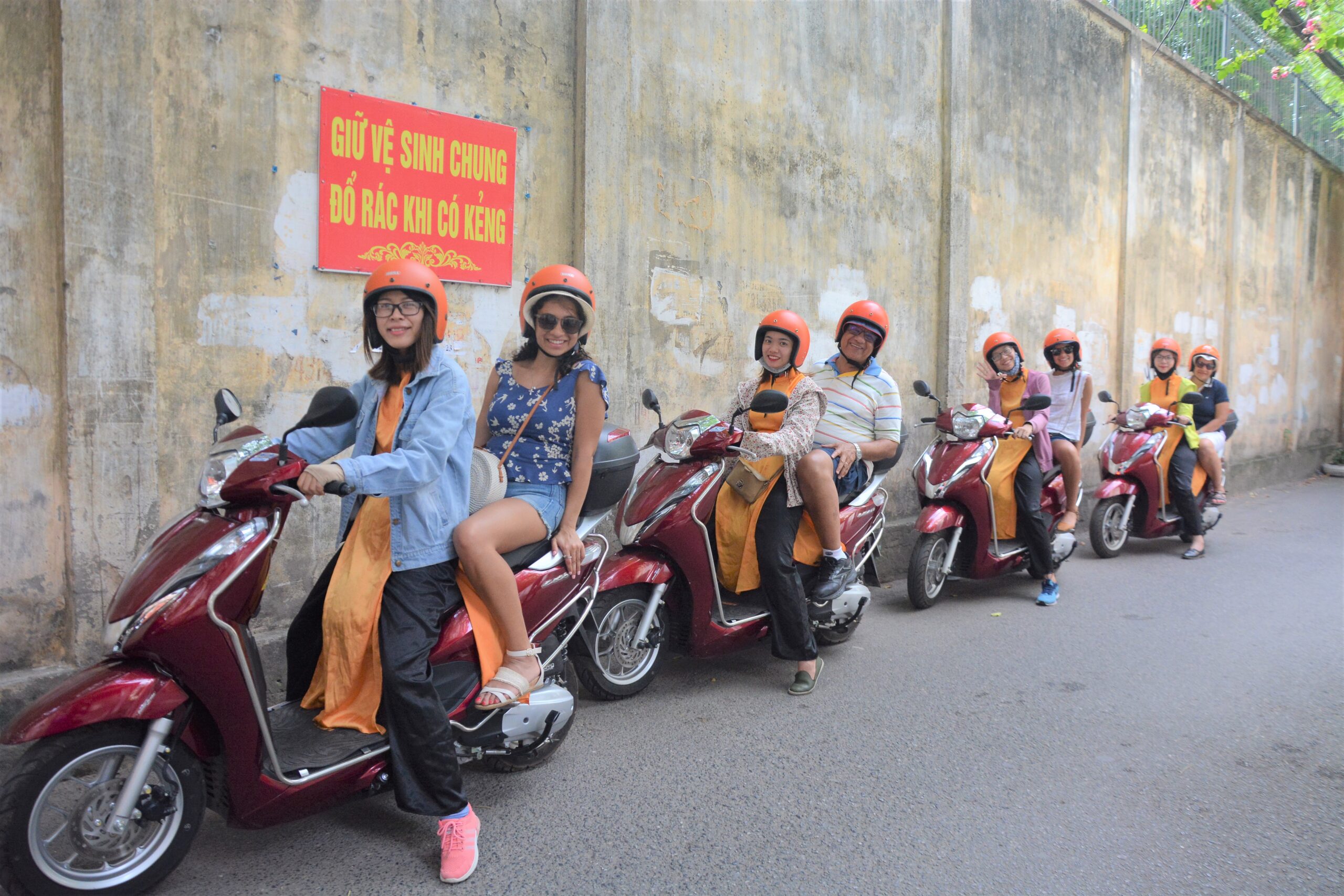 Ho Chi Minh City Vespa Craft Beer Private Tour Led By Women Ho Chi Minh City Vespa Craft Beer Private Tour Led By Women