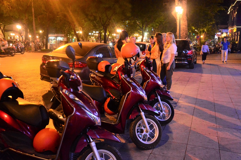 Ho Chi Minh City Vespa Private Tour Led By Women Ho Chi Minh City Vespa Private Tour Led By Women
