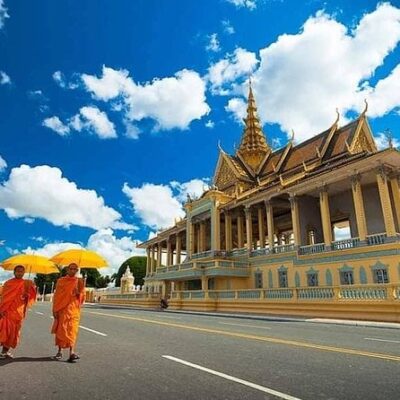 Cpn4: Private Phnom Penh Genocide Memo Half Day Tour