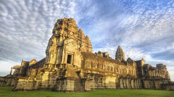 Cambodia Highlights Tour 5 Days – Phnom Penh & Angkor Wat Private Tour Led By Women Cambodia Highlights Tour 5 Days – Phnom Penh & Angkor Wat Private Tour Led By Women