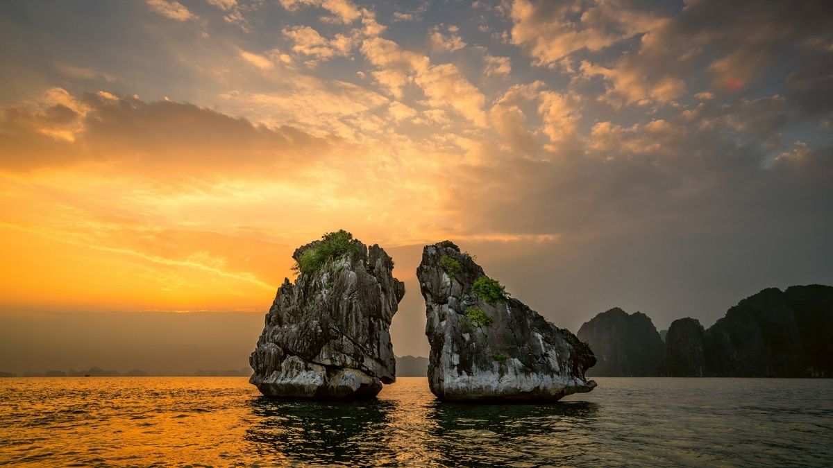 5-Day Northern Vietnam Highlights Private Tour Led By Women 5-Day Northern Vietnam Highlights Private Tour Led By Women